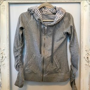 Lululemon Reversible zip up jacket!